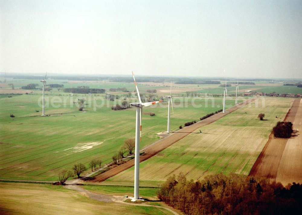 Aerial image Bornow/Brandenburg - Windkraftanlagen der Firma RE Power AG bei Bornow westl. von Beeskow/Brandenburg. Datum: 22.04.03