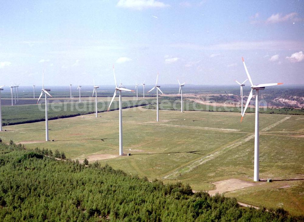 Aerial image Klettwitz / BRB - Windkraftanlagen nördlich von Klettwitz / Brandenburg (unmittelbar am Lausitzring).