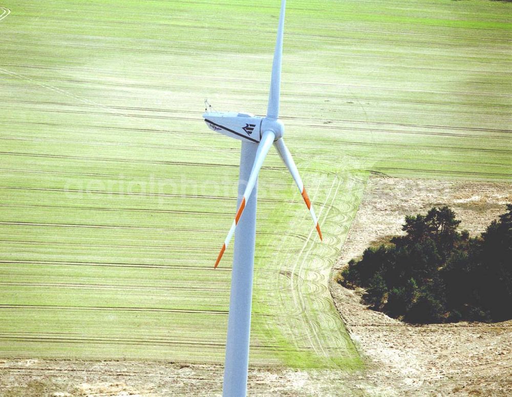 Aerial image Duben / Brandenburg - Windkraftpark Dubener Platte bei Duben in Brandenburg mit 19 Anlagen vom Typ MD 77. REpower Systems AG -Hauptverwaltung- Flughafenstrasse 54 D-22335 Hamburg Datum: 31.03.2003