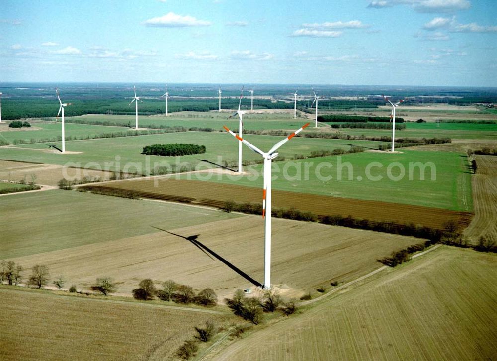 Duben / Brandenburg from the bird's eye view: Windkraftpark Dubener Platte bei Duben in Brandenburg mit 19 Anlagen vom Typ MD 77. REpower Systems AG -Hauptverwaltung- Flughafenstrasse 54 D-22335 Hamburg Datum: 31.03.2003