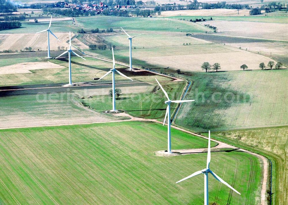 Aerial photograph Görike-Söllenthin - Windkraftpark Görike-Söllenthin mit 13 Anlagen vom Typ MD 70. REpower Systems AG -Hauptverwaltung- Flughafenstrasse 54 D-22335 Hamburg Datum: 31.03.2003