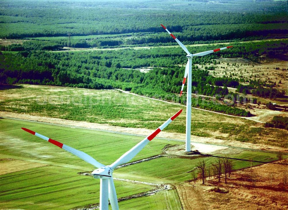 Aerial image Woschkow / Brandenburg - Windkraftpark Woschkow in Brandenburg mit 4 Anlagen vom Typ MD 70. REpower Systems AG -Hauptverwaltung- Flughafenstrasse 54 D-22335 Hamburg Datum: 31.03.2003