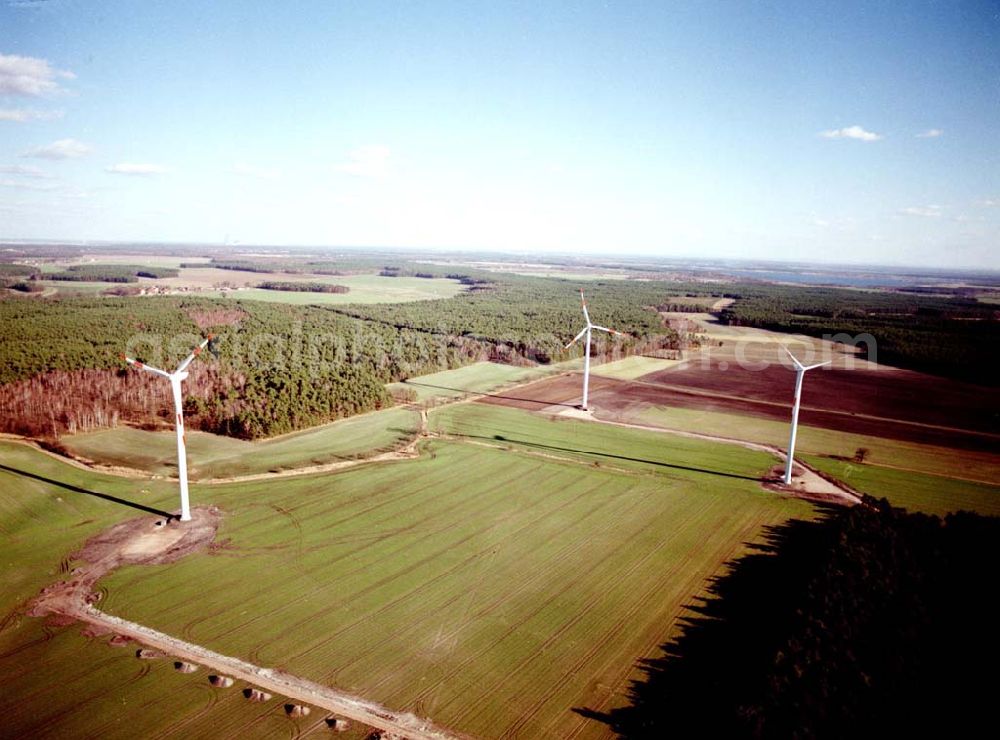 Aerial photograph Woschkow / Brandenburg - Windkraftpark Woschkow in Brandenburg mit 4 Anlagen vom Typ MD 70. REpower Systems AG -Hauptverwaltung- Flughafenstrasse 54 D-22335 Hamburg Datum: 31.03.2003