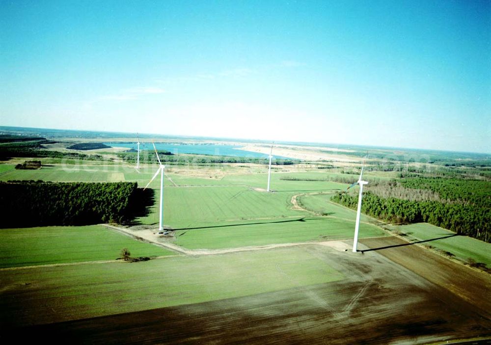 Aerial image Woschkow / Brandenburg - Windkraftpark Woschkow in Brandenburg mit 4 Anlagen vom Typ MD 70. REpower Systems AG -Hauptverwaltung- Flughafenstrasse 54 D-22335 Hamburg Datum: 31.03.2003