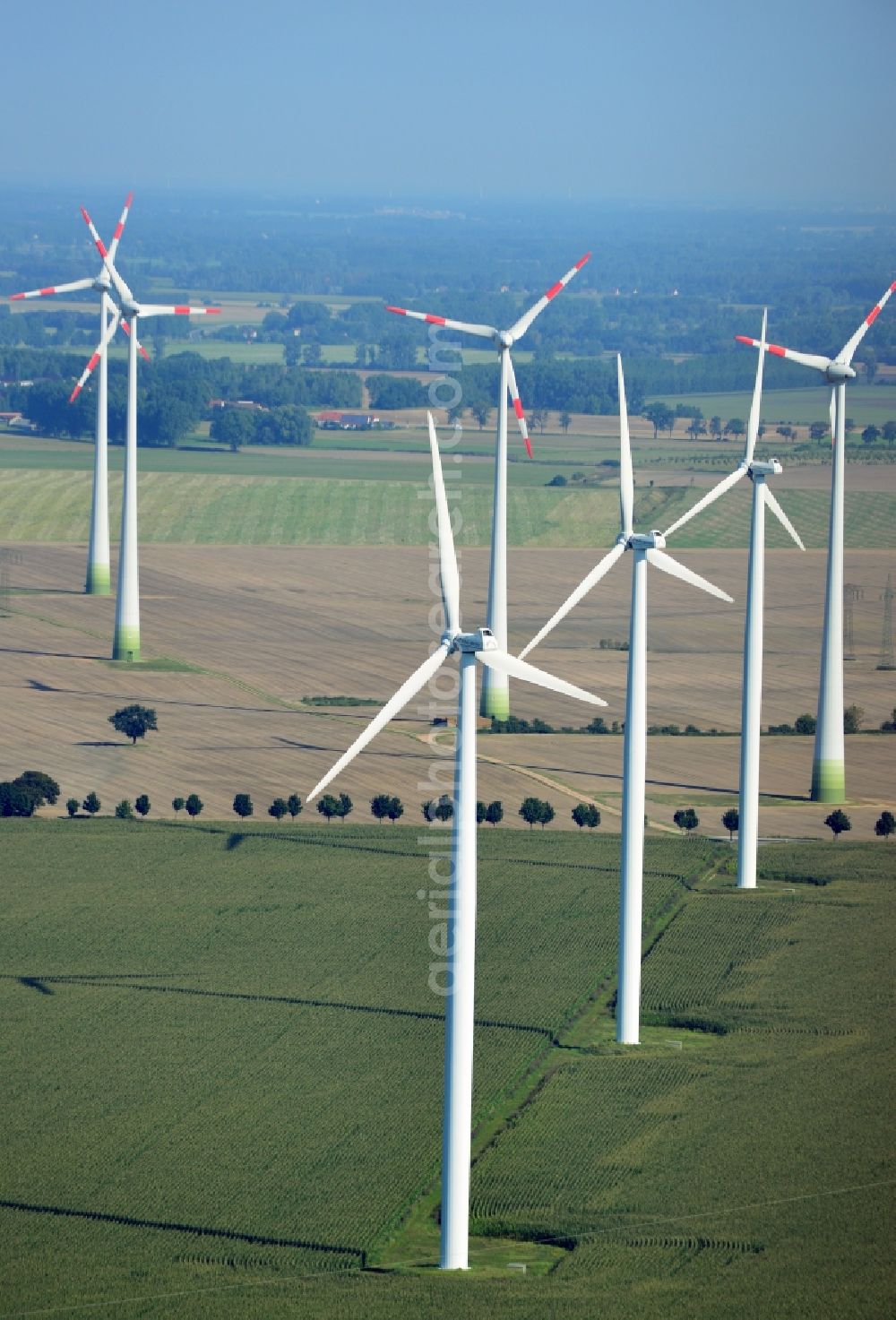 Nauen from the bird's eye view: View of the wind farm Nauen, a wind turbine field to plate the Nauen in Brandenburg