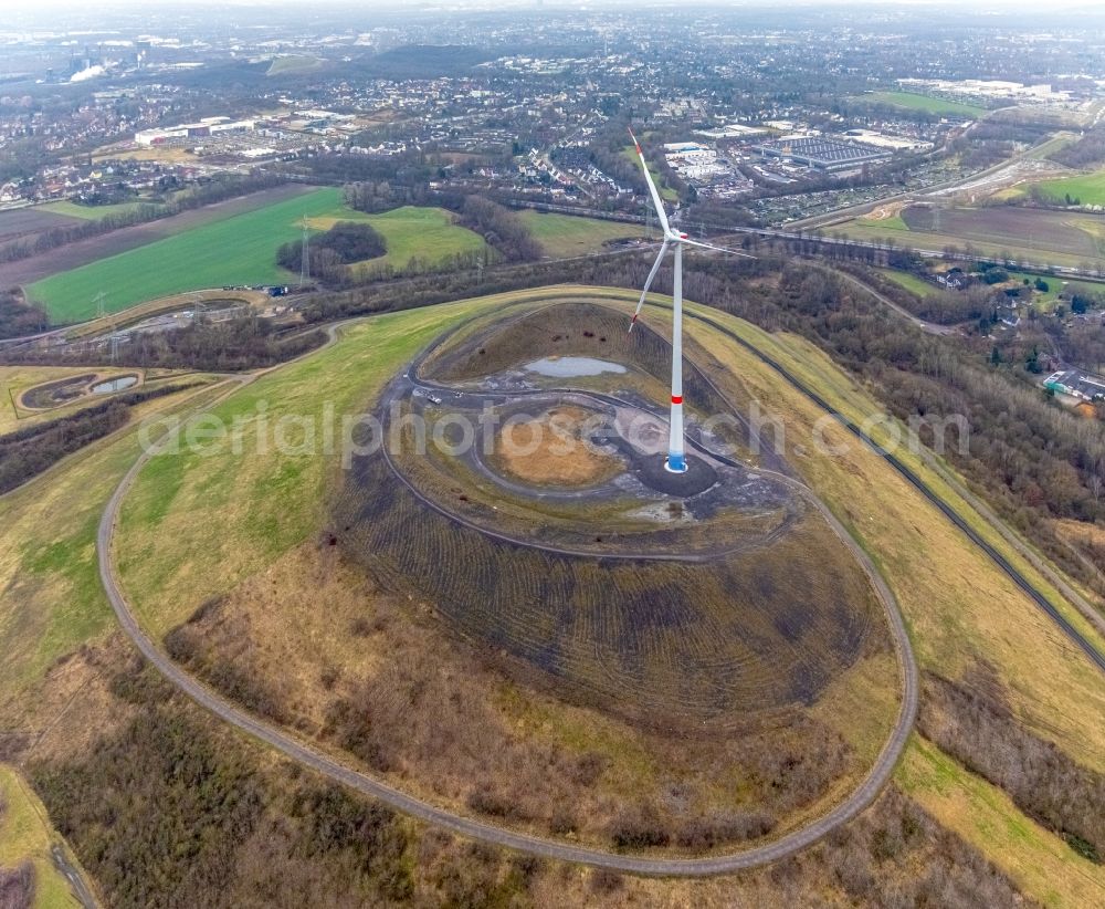 Aerial image Gladbeck - Wind turbine installation on the overburden dump hill of the Mottbruchhalde in Gladbeck at Ruhrgebiet in the state North Rhine-Westphalia, Germany