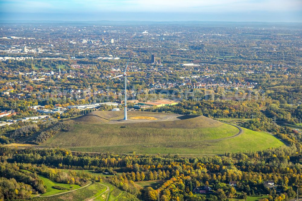 Gladbeck from the bird's eye view: Wind turbine installation on the overburden dump hill of the Mottbruchhalde in Gladbeck at Ruhrgebiet in the state North Rhine-Westphalia, Germany