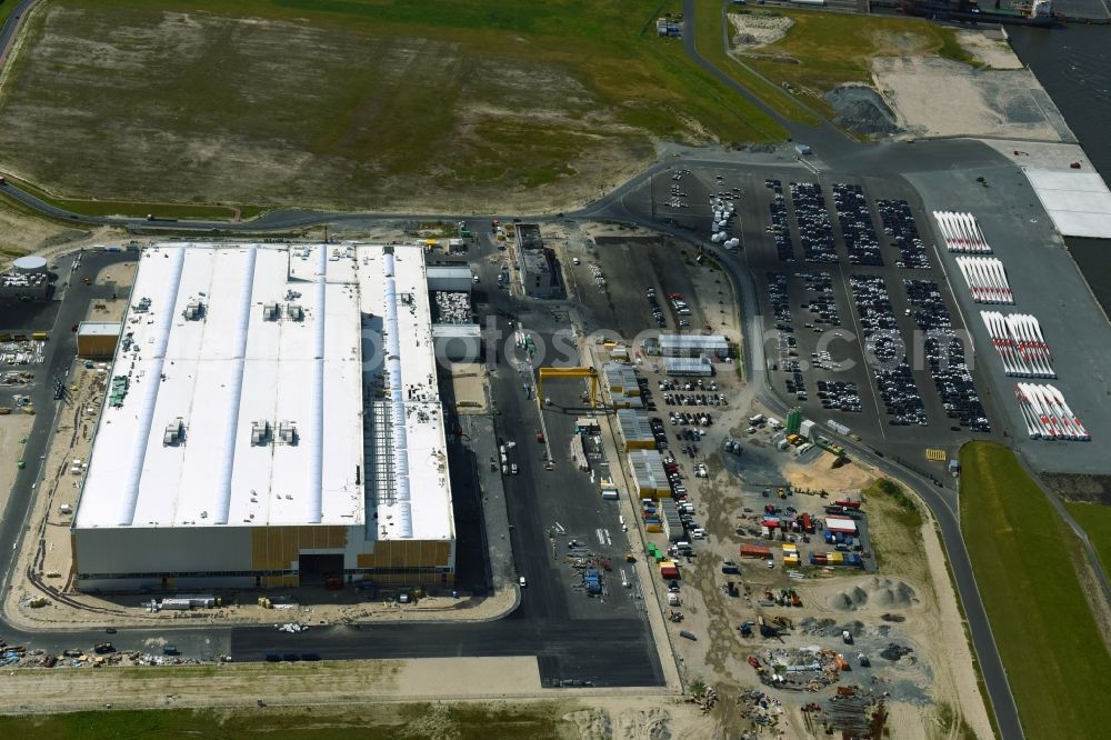 Cuxhaven from the bird's eye view: Wind turbine assembly and manufacturing plant in the industrial area of Siemens Offshore-Windturbinenwerk in Cuxhaven in the state Lower Saxony, Germany