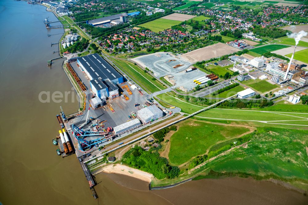 Nordenham from the bird's eye view: Wind turbine assembly and manufacturing plant in the industrial area in Nordenham in the state Lower Saxony, Germany