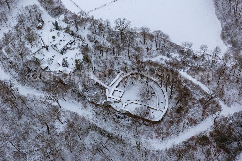 Essen from the bird's eye view: Winter - landscape of ruins in New Isenburg Bredeney district in Essen in North Rhine-Westphalia