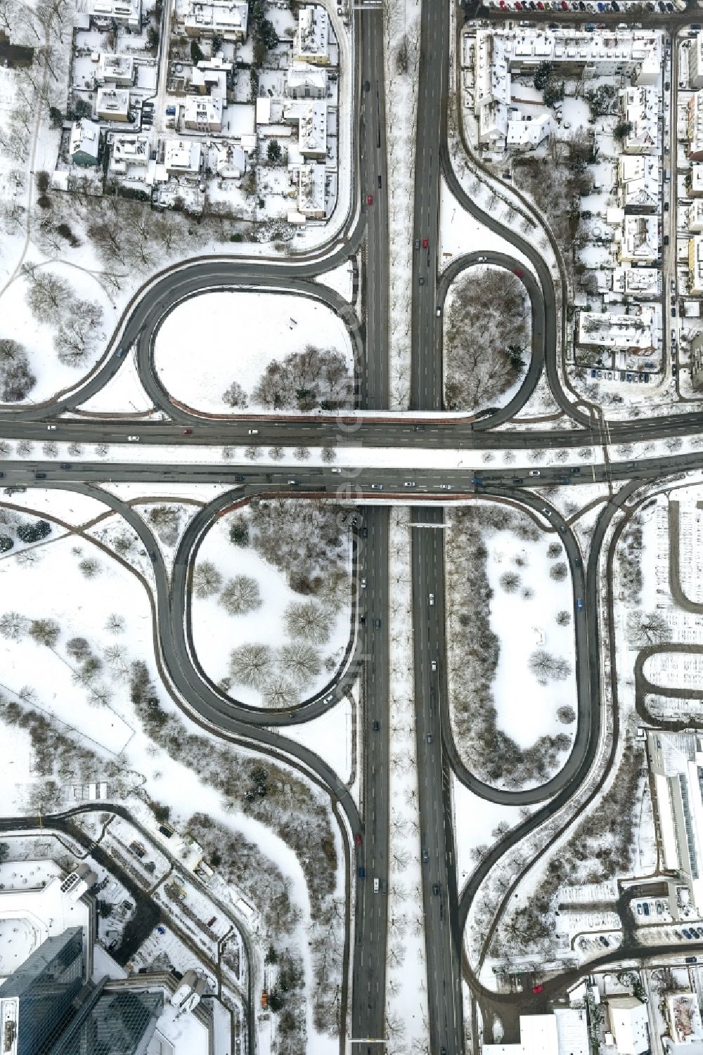 Dortmund from above - Winter - Aerial view of the brain area on the main road to Ardeystraße L684 with bridges in Dortmund in North Rhine-Westphalia