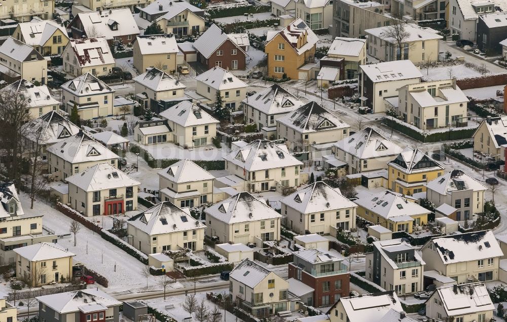 Dortmund from above - Winter - Aerial view of snow-covered terrain of the residential area on the Florence Way in Dortmund in North Rhine-Westphalia