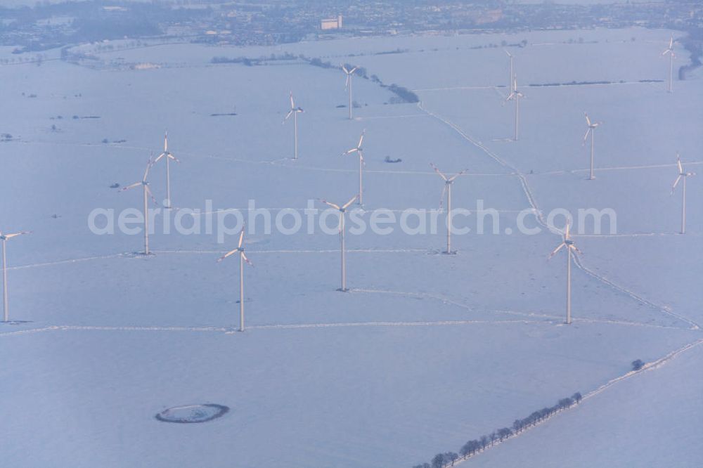 Aerial image Tutow - Winterlandschaft in Mecklenburg-Vorpommern in der Abendsonne.