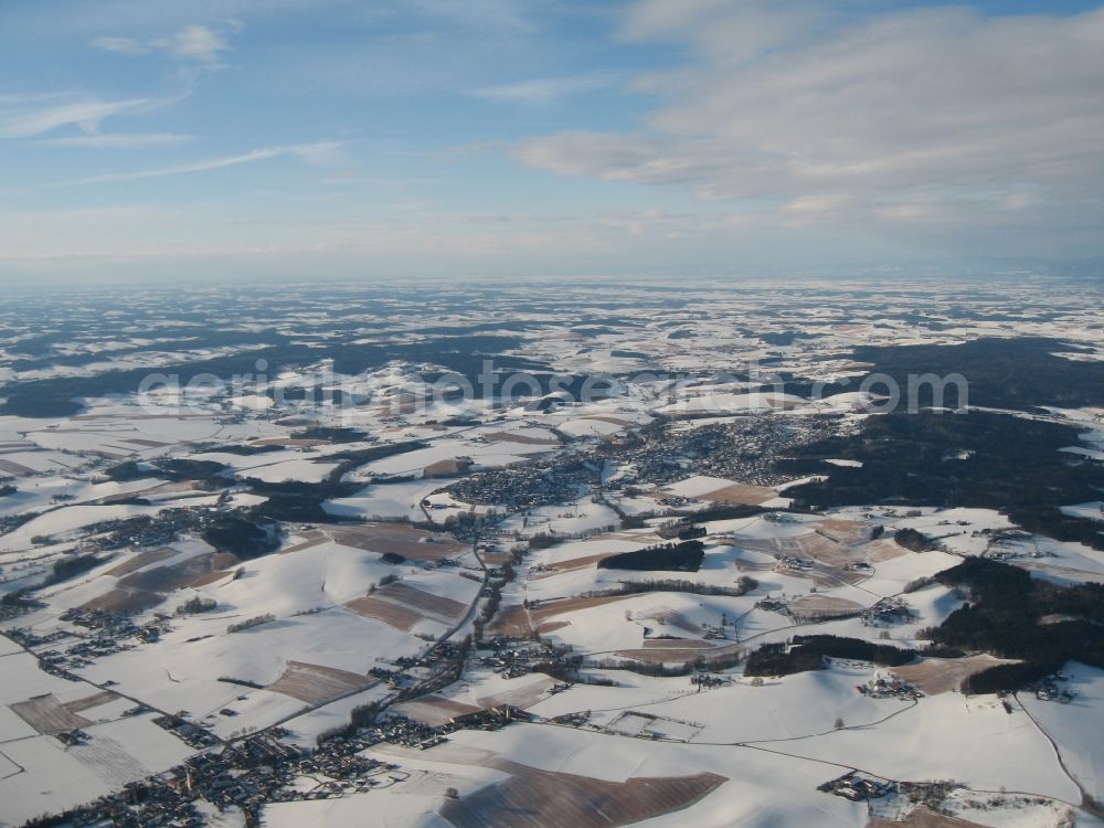 Aerial image Rudelzhausen - Winter scene with snow covered fields in Rudelzhausen bavaria