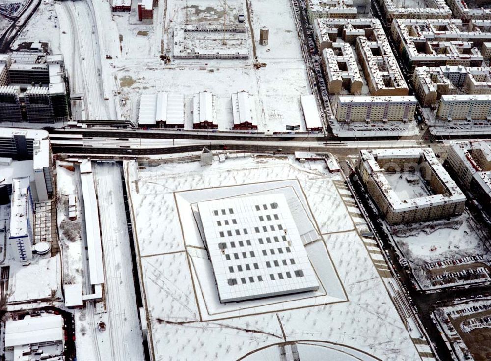 Berlin-Friedrichshain from above - Winterlandschaft am Velodrom