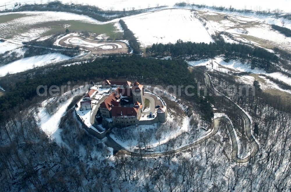 Aerial photograph Wachsenburg - Wintry snow-covered castle of Veste Wachsenburg in Thuringia