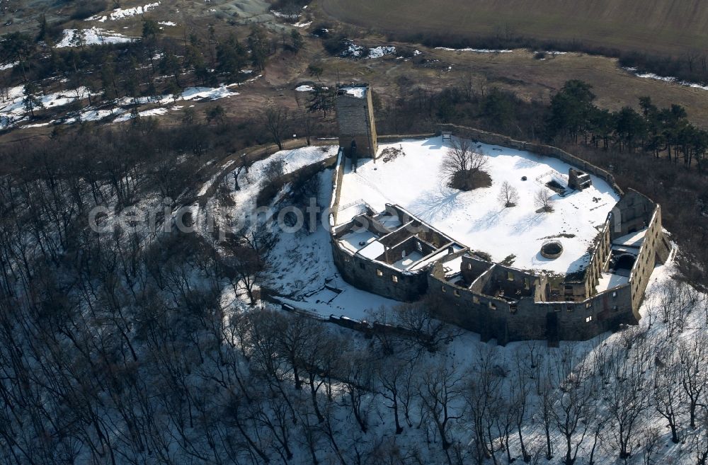 Wandersleben from above - View the wintry snow-covered ruins of the castle Gleichen near Wan dersleben in Thuringia