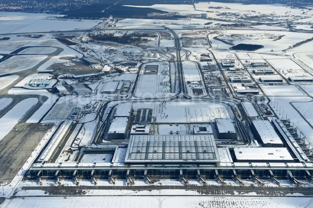 Schönefeld from the bird's eye view: Site of the new airport BER / BBI AIRPORT BERLIN BRANDENBURG Willi Brandt in Schönefeld in Brandenburg. The new terminal is in the south of the airport Berlin -Schoenefeld quality built