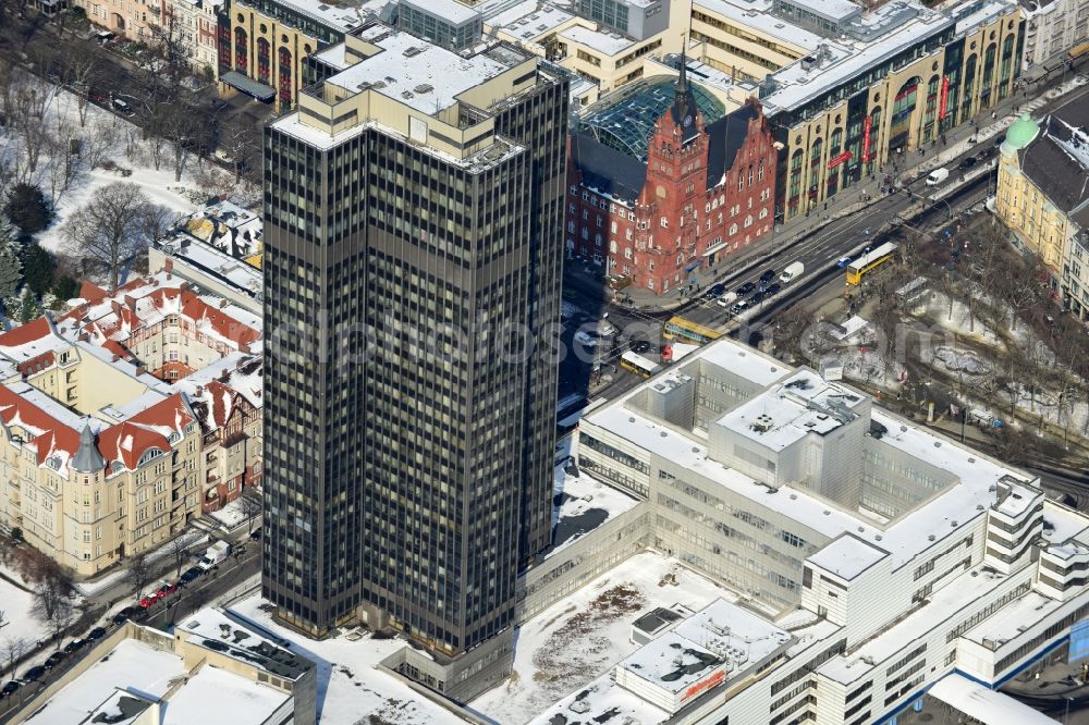 Aerial image Berlin - View of the Steglitzer Kreisel, a building complex with an office tower in Berlins district of Steglitz