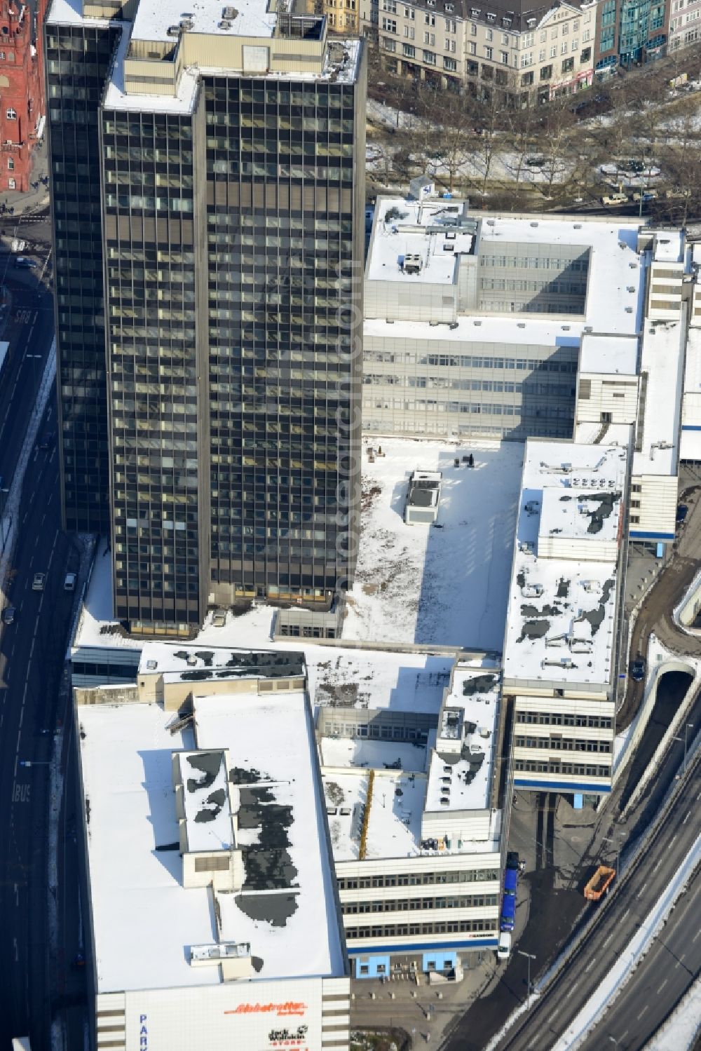 Aerial image Berlin - View of the Steglitzer Kreisel, a building complex with an office tower in Berlins district of Steglitz