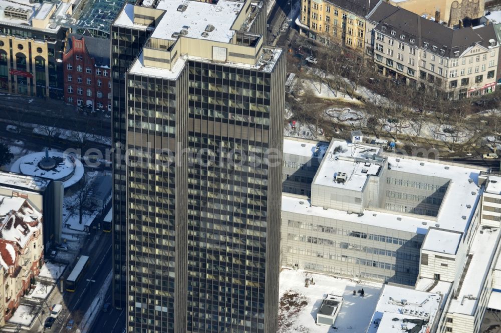 Aerial photograph Berlin - View of the Steglitzer Kreisel, a building complex with an office tower in Berlins district of Steglitz