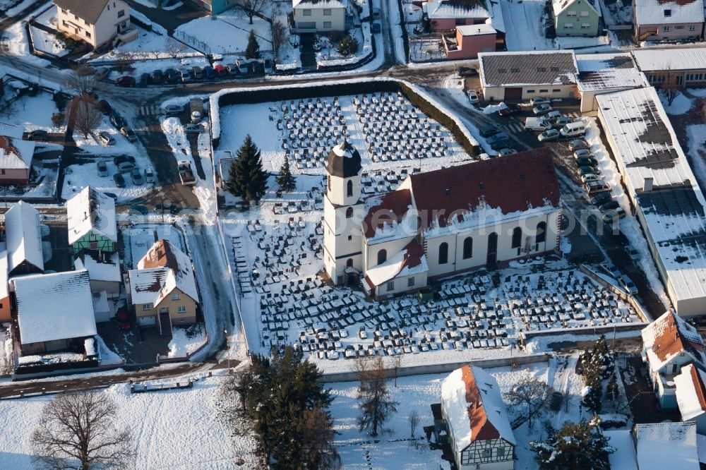 Aerial image Mothern - Church building and cemetery in Mothern in Alsace-Champagne-Ardenne-Lorraine, France