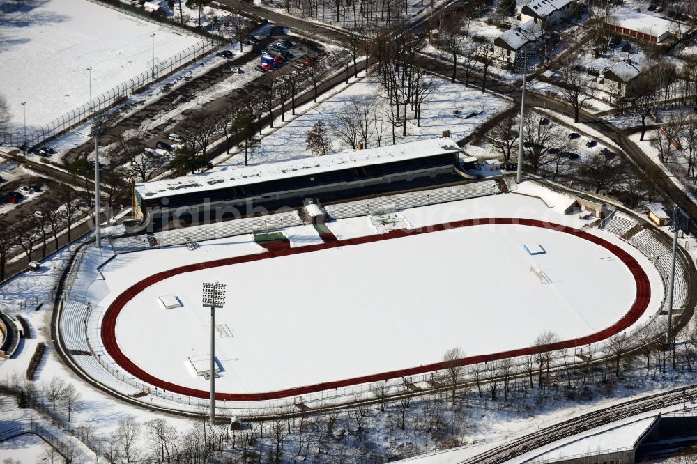 Berlin from the bird's eye view: Winter covered with snow stadium Mommsenstadion in Berlin - Charlottenburg