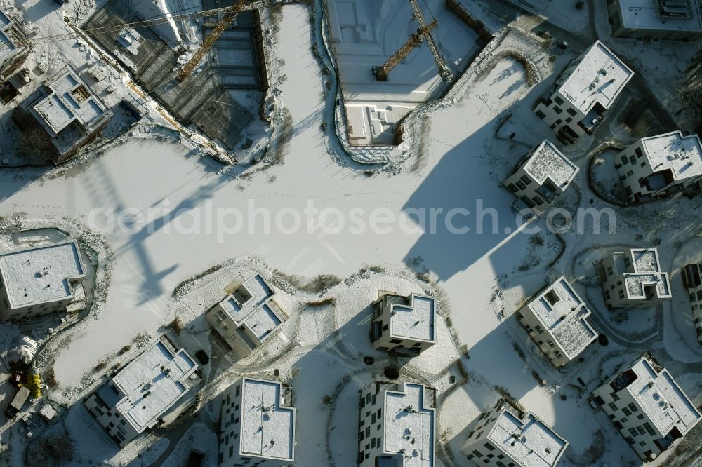 Aerial photograph Berlin - Wintry snowy building construction residential complex Five morning Dahlem Urban Village of STOFANEL group in Berlin