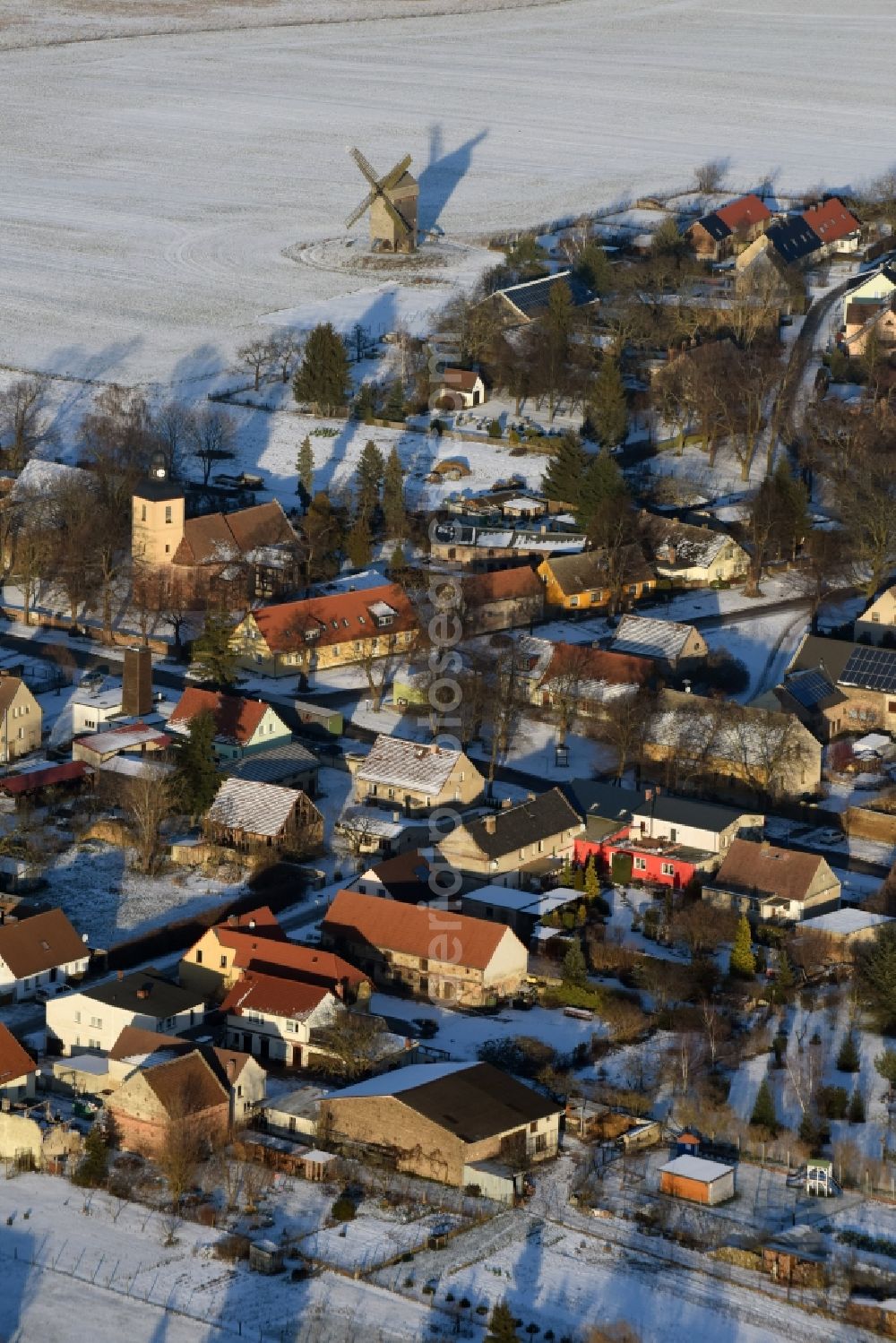 Aerial photograph Beetzseeheide - Wintry snowy village view in Ketzuer in the state Brandenburg