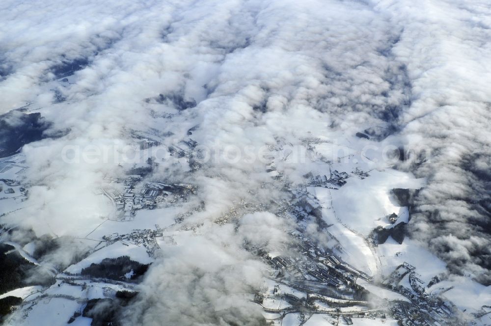 Markneukirchen from the bird's eye view: Markneukirchen in Saxony in winter with partial fog