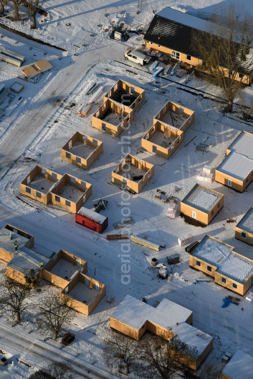 Magdeburg from the bird's eye view: Wintry snowy new build Refugee - buildings at the Street Breitscheidstrasse in Magdeburg in the state Saxony-Anhalt