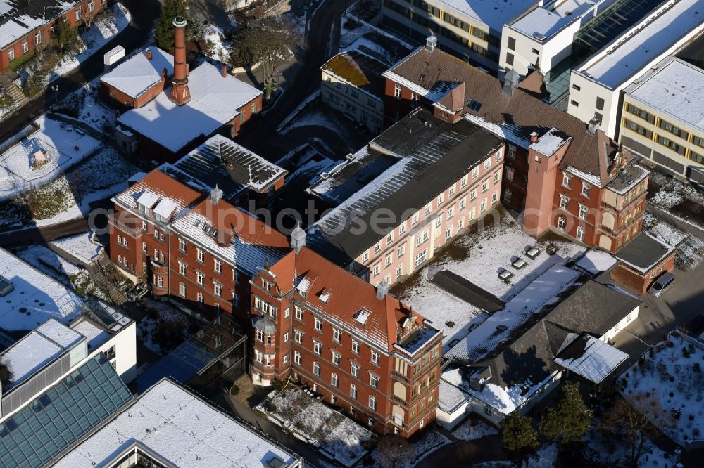 Brandenburg an der Havel from the bird's eye view: Winterly snowy clinic on the hospital grounds Staedtisches Klinikum in Brandenburg an der Havel in the state Brandenburg