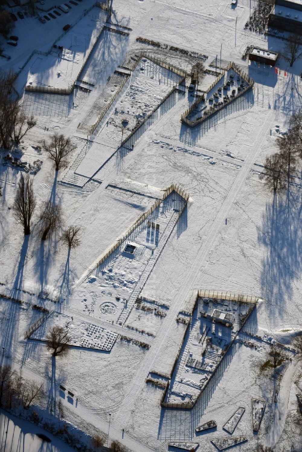 Brandenburg an der Havel from above - Wintry snow-covered park and garden area of the German Horticultural Show (BuGa) on site of the Packhof in Brandenburg an der Havel in the state of Brandenburg