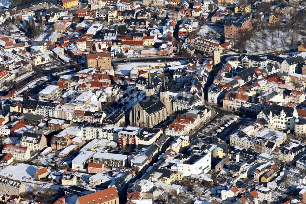 Saalfeld/Saale from above - Wintry snowy city center in the downtown area in Saalfeld/Saale in the state Thuringia