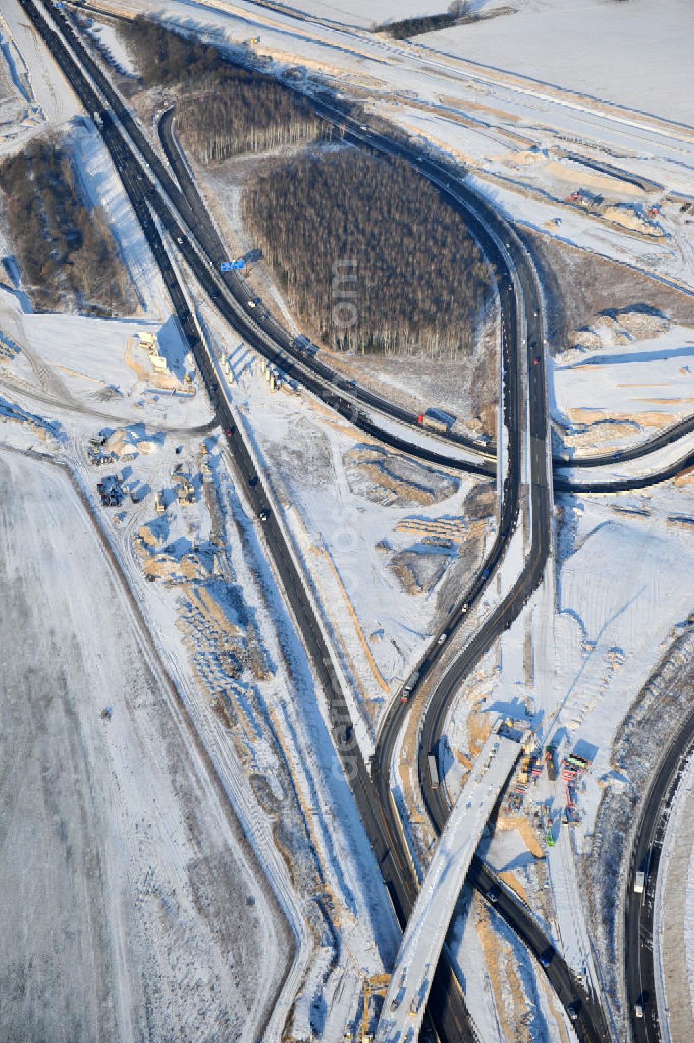 Aerial photograph SCHWANEBECK - View of the construction site at the highway triangle Kreuz Barnim by snow