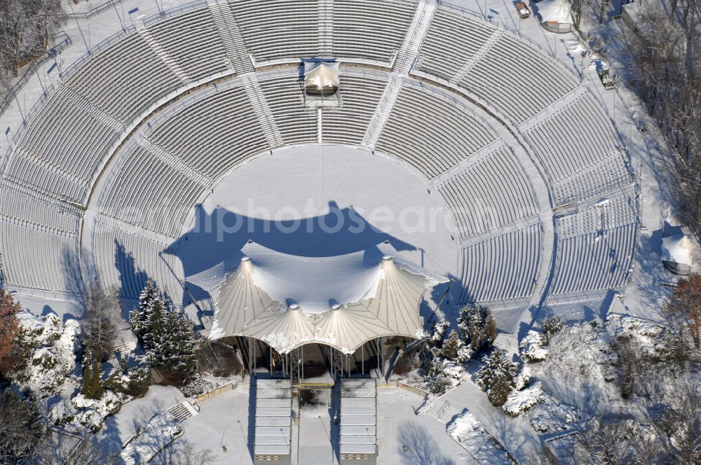 Aerial image Berlin - Blick auf die winterlich verschneite Kindl-Bühne Wuhlheide (ehem. Parkbühne) An der Wuhlheide 187 in Berlin-Köpenick Tel. 030 53079530, Betriebsbüro Parkbühne Wuhlheide GmbH, Tel. 030 857581 0, Fax: 030 857581 22, email: info@wuhlheide.de