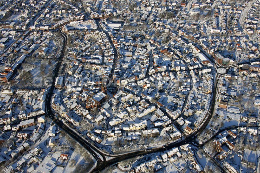 Aerial image Haltern - Blick auf die winterliche Innenstadt von Haltern im nördlichen Ruhrgebiet. Die Stadt gehört zum Kreis Recklinghausen und untersteht dem Regierungsbezirk Münster. View of the wintry inner city of Haltern in the northern Ruhr area. The city belongs to the district of Recklinghausen, reporting to the government district of Münster.