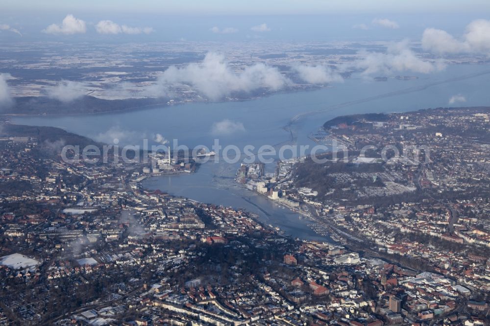 Flensburg from the bird's eye view: Winter Cityscape of Flensburg in Schleswig-Holstein