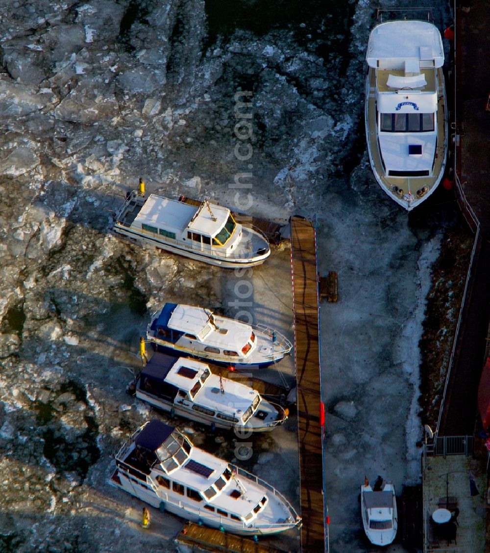 Aerial image Dorsten - Wintry shipping traffic on the Wesel-Datteln in North Rhine-Westphalia