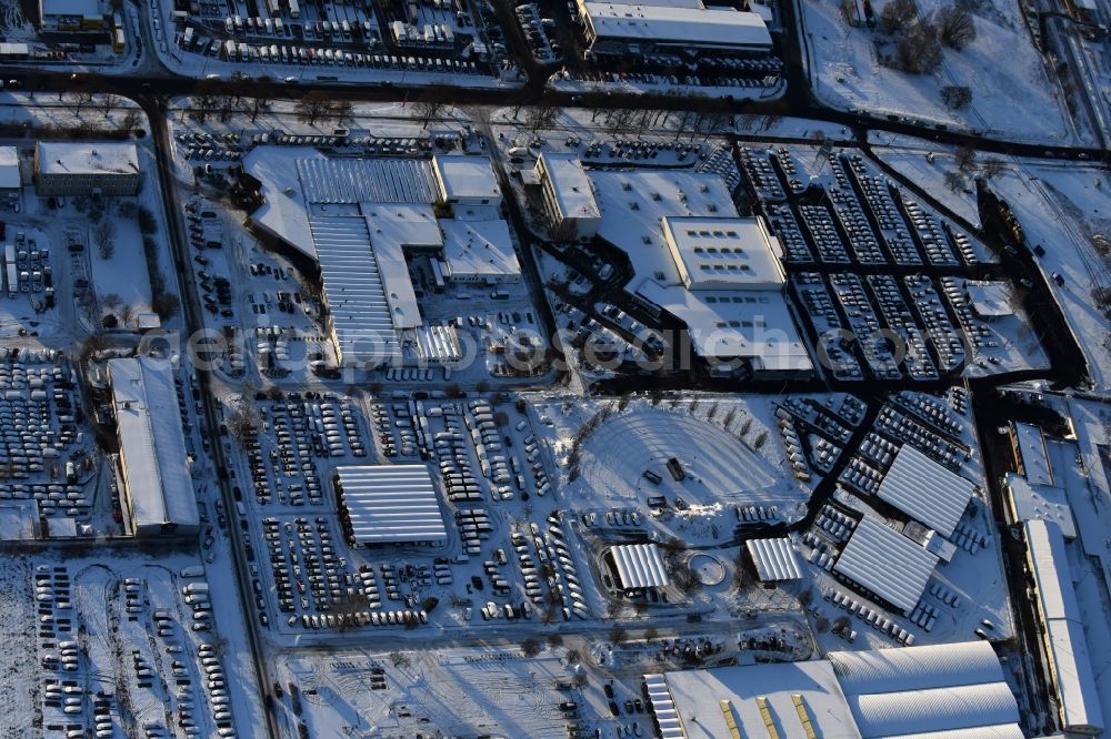 Hoppegarten from above - Wintry snowy car dealership building Automobile BCA Autoauktionen GmbH Neuer Hoenower Weg in the district Dahlwitz-Hoppegarten in Hoppegarten in the state Brandenburg