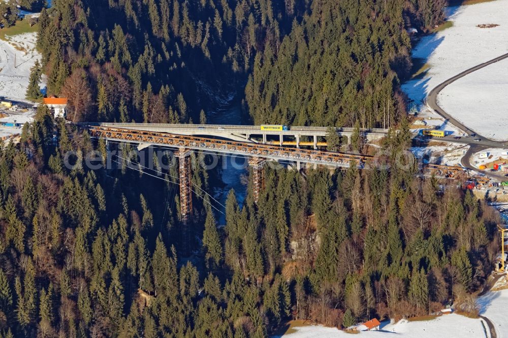 Aerial photograph Rottenbruch - Wintry snowy New construction of the bridge structure Echelsbacher Bruecke on Ammerschlucht in Rottenbruch in the state Bavaria, Germany