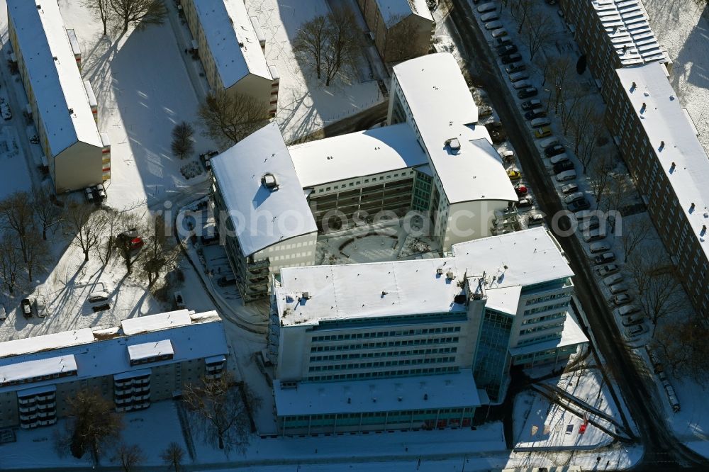 Stralsund from the bird's eye view: Wintry snowy office building Heinrich-Heine-Ring corner Kaedingshaeger Strasse in the district Klein Kedingshagen in Stralsund in the state Mecklenburg - Western Pomerania, Germany