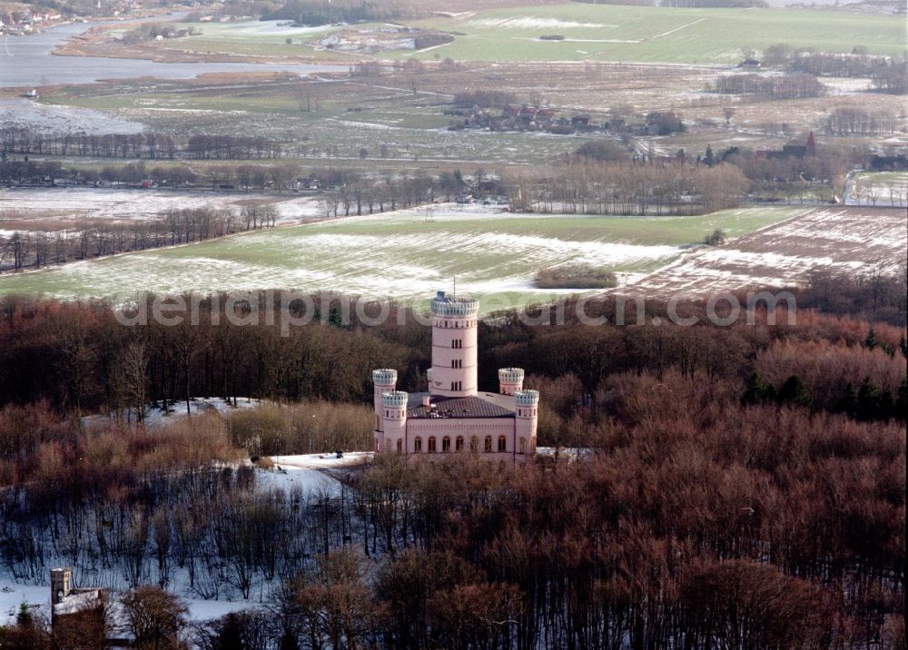 Aerial photograph Binz - Wintry snowy castle of Jagdschloss Granitz in Binz island Ruegen in the state Mecklenburg - Western Pomerania, Germany