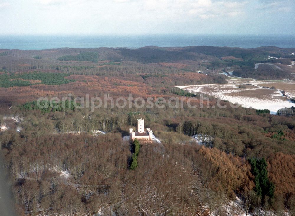 Aerial photograph Binz - Wintry snowy castle of Jagdschloss Granitz in Binz island Ruegen in the state Mecklenburg - Western Pomerania, Germany