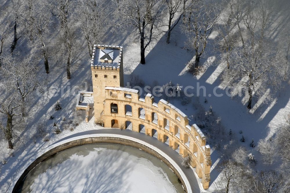 Aerial photograph Potsdam - Wintry snowy facade of the monument Ruinenberg in the district Jaegervorstadt in Potsdam in the state of Brandenburg, Germany