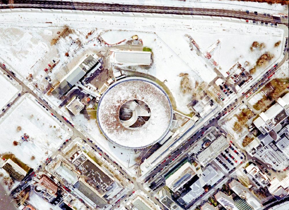 Aerial image Berlin - Wintry snowy research building and office complex Elektronen- Speicherring BESSY - Synchrotronstrahlungsquelle in the district Adlershof in Berlin, Germany