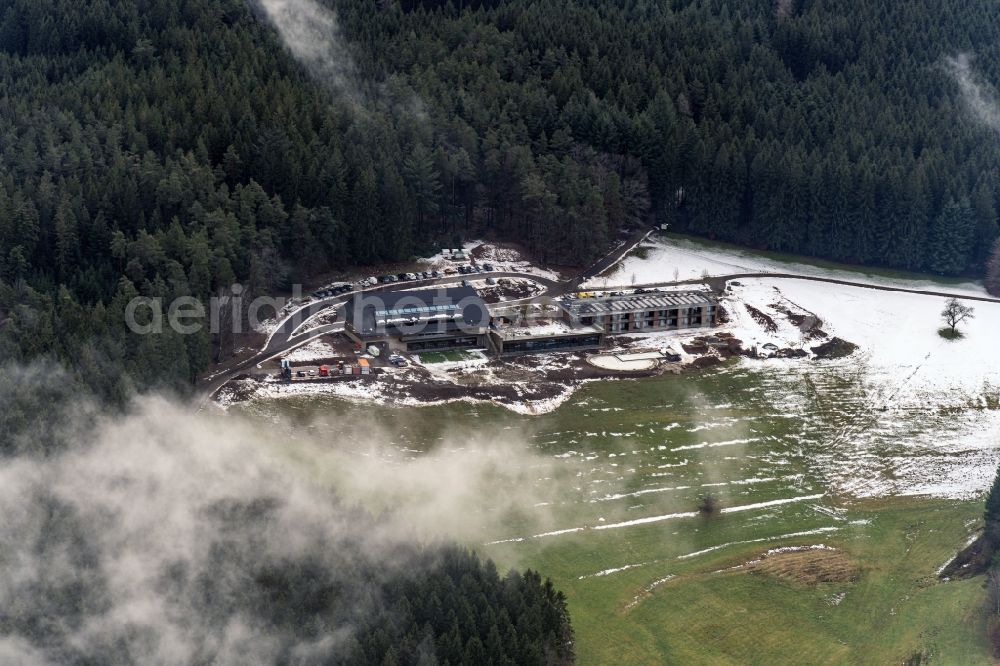 Aerial photograph Hofstetten - Wintry snowy building of the restaurant Gaststaette Biereck in Hofstetten in the state Baden-Wuerttemberg, Germany