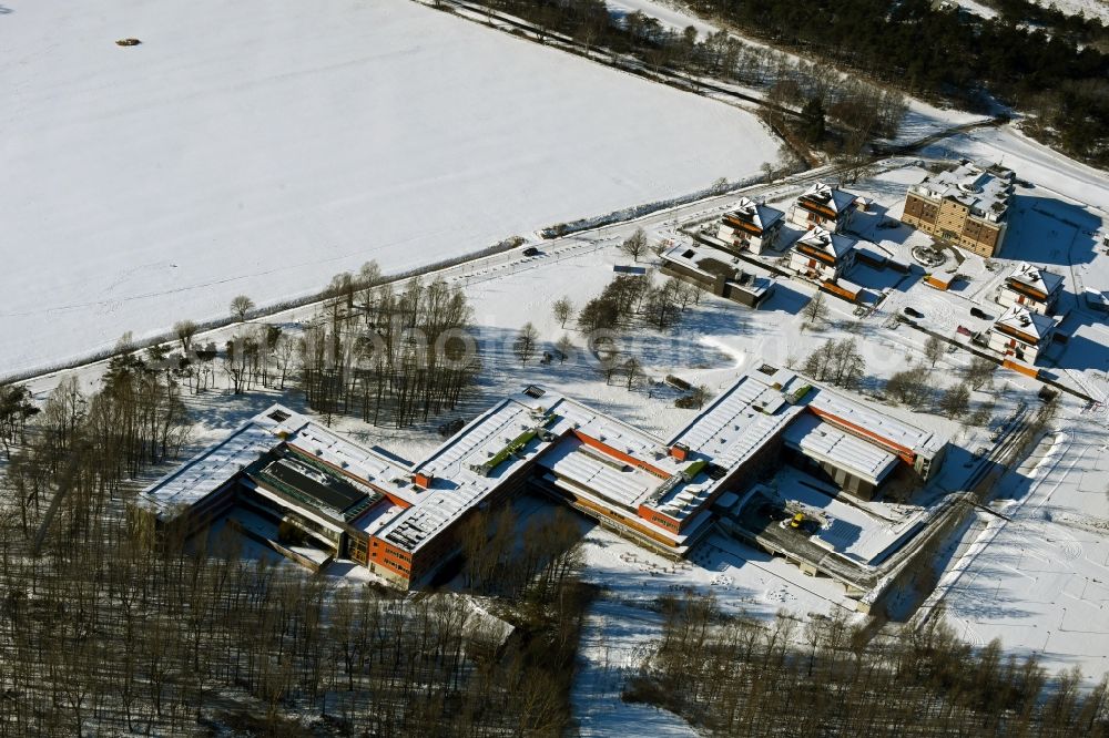 Aerial photograph Dierhagen - Wintry snowy complex of the hotel building Ostseehotel in Dierhagen in the state Mecklenburg - Western Pomerania