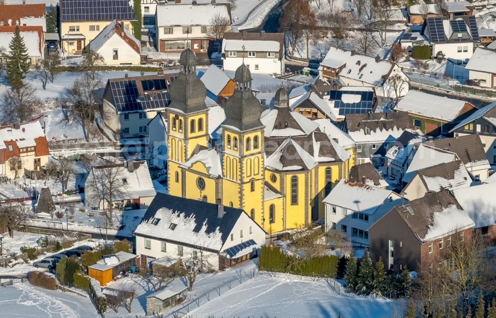 Aerial photograph Marsberg - Wintry snowy church building of the cathedral of Dom Maria-Magdalena in the district Padberg in Marsberg in the state North Rhine-Westphalia