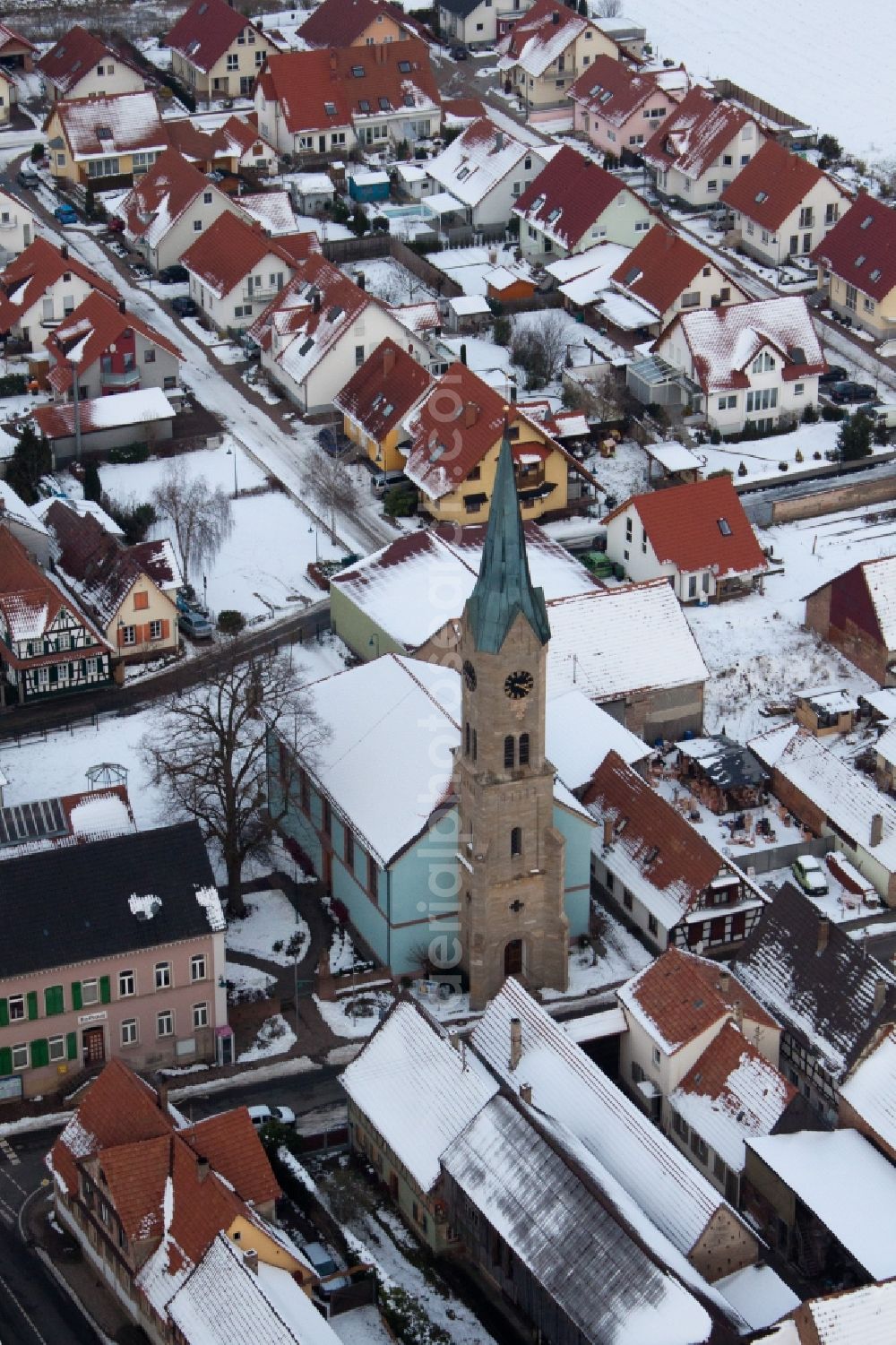 Erlenbach bei Kandel from above - Wintry snowy Church building in the village of in the district Gewerbegebiet Horst in Erlenbach bei Kandel in the state Rhineland-Palatinate